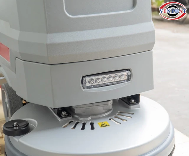 Đèn pin máy chà sàn liên hợp Kumisai KMS 68B