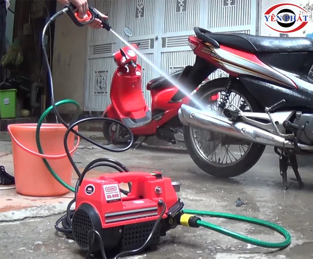 Máy rửa xe Oshima rửa xe