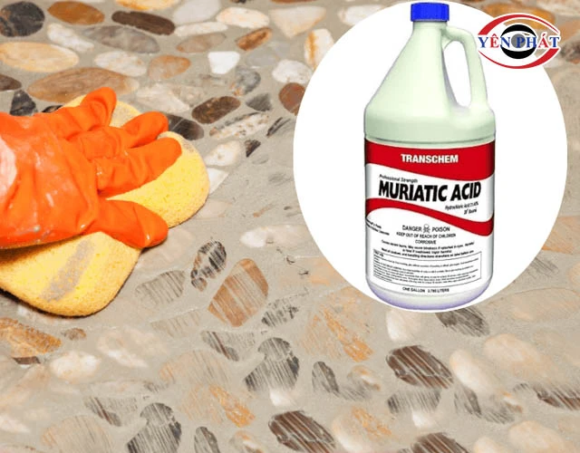 tẩy xi măng bằng axit muriatic