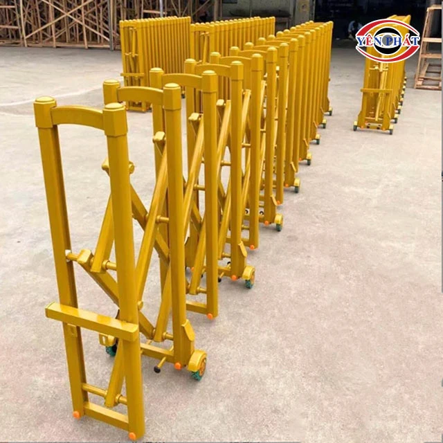 Cổng xếp kéo tay