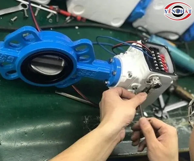 Lắp mạch điều khiển khí nén