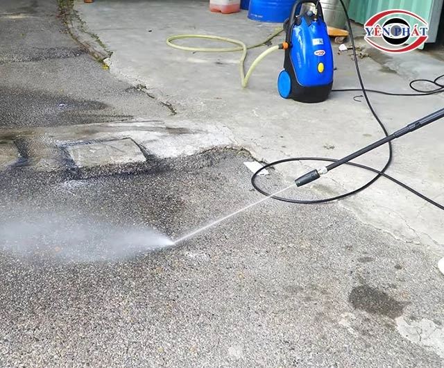 Áp lực xịt rửa mạnh mẽ