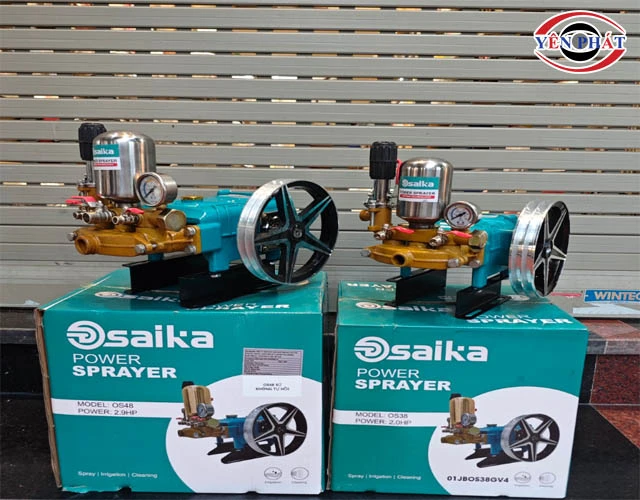 máy rửa xe Saika