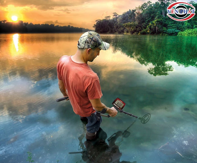 Máy dò kim loại Fisher chống nước