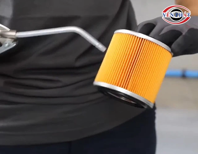 vệ sinh bộ lọc máy nén khí