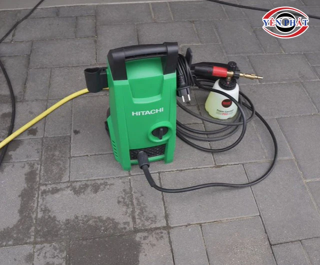 lắp máy rửa xe Hitachi