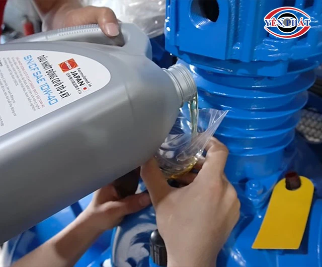 thay dầu máy nén khí 1.5HP