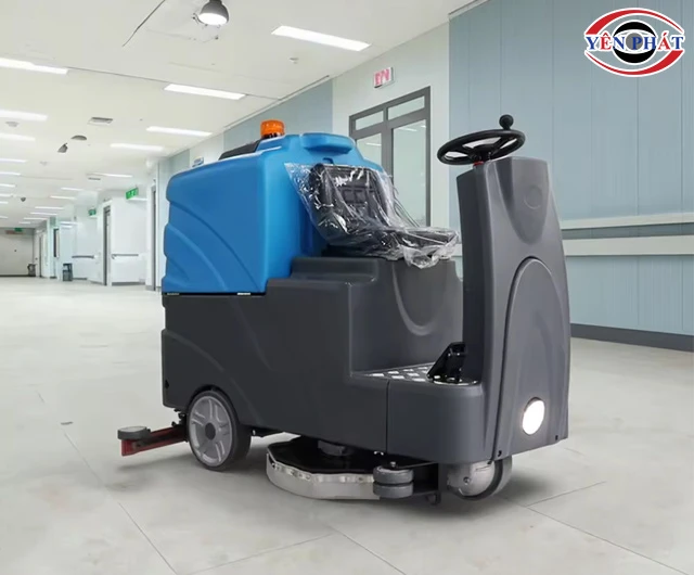 Máy chà sàn ngồi lái cho bệnh viện
