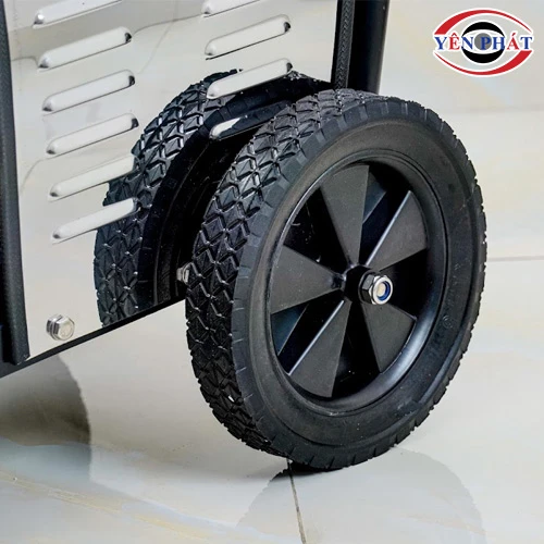 Máy rửa xe cao áp Kumisai 18M17.5-3T4 7