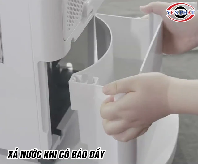 Xả nước máy hút ẩm 60L