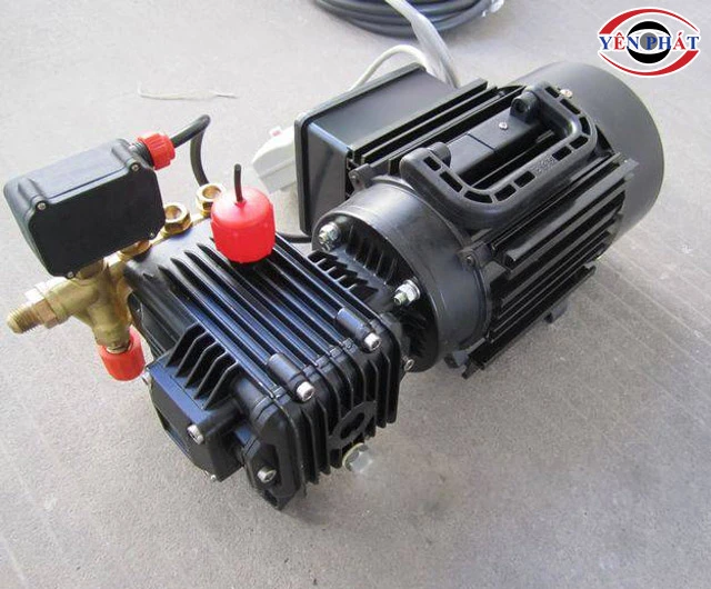 Máy rửa xe liền trục gọn nhỏ
