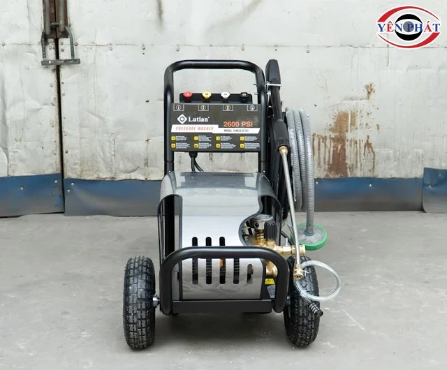Máy rửa xe liền trục Lutian 2600 PSI
