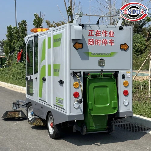 Xe quét rác ngồi lái Kumisai KMS S18 4