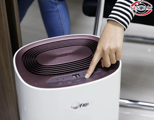 Có bật máy hút ẩm cả ngày được không