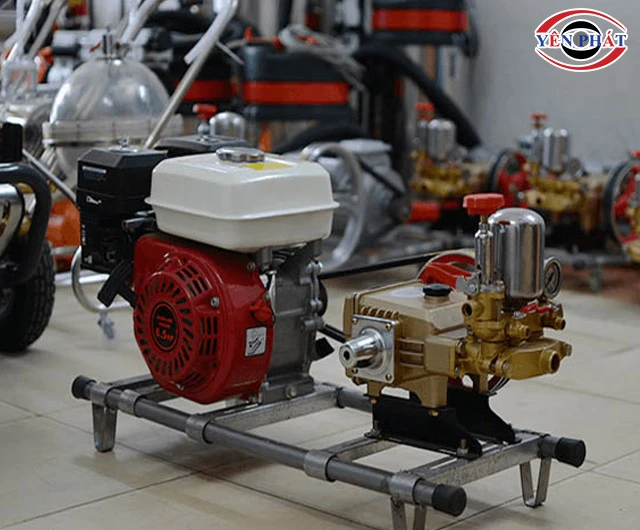 Máy rửa xe 3 HP chạy xăng