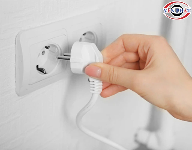 kết nối với nguồn điện