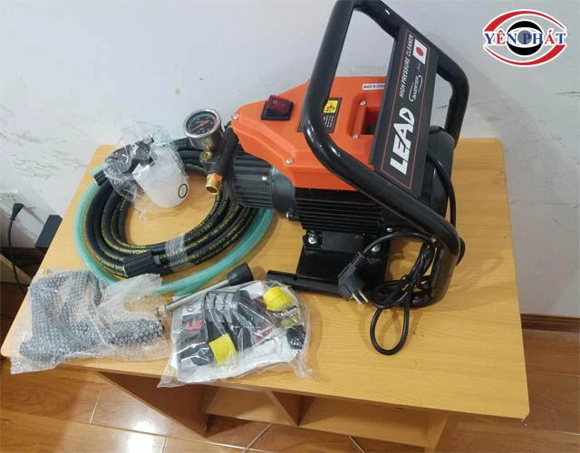 Máy phun xịt rửa xe Honda Lead LE-989