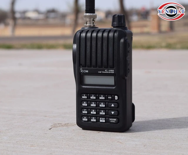 Máy bộ đàm Icom Model IC-V80
