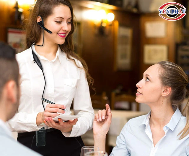 Bộ đàm tai nghe cho nhà hàng