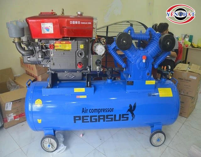 máy nén khí chạy xăng