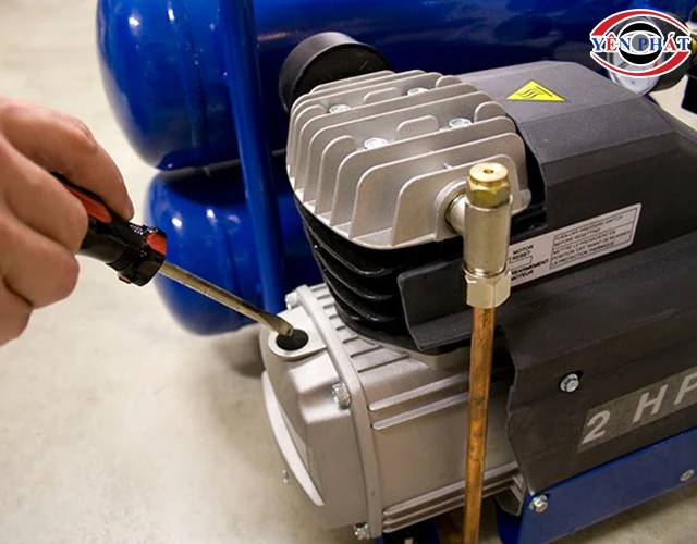 bỏ qua khâu kiểm tra máy nén khí