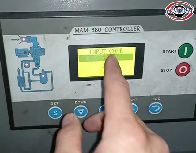 chỉnh áp máy nén khí trục vít qua màn hình điều khiển
