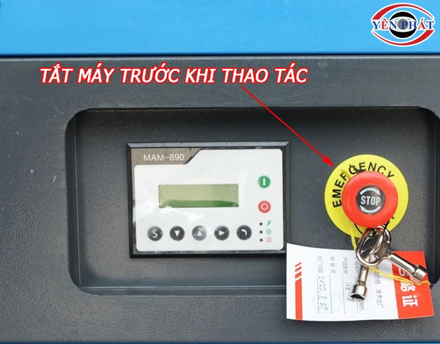 tắt máy trước khi thao tác