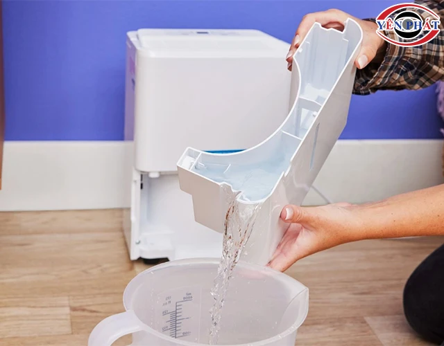 Chủ động hút ẩm 