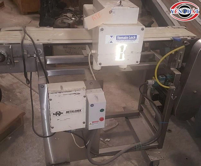 Máy dò kim loại Yamato băng tải