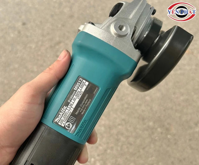 Soi tem máy mài cầm tay cũ