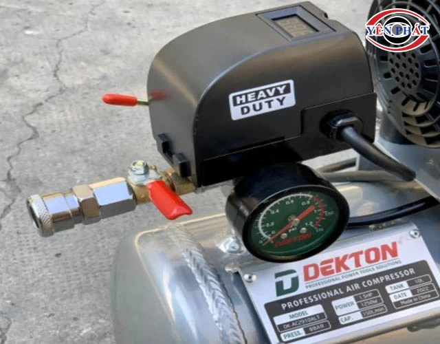 máy nén khí 10L áp lực ổn