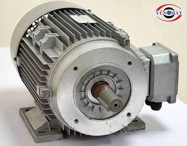 Máy rửa xe 7.5kW motor khỏe
