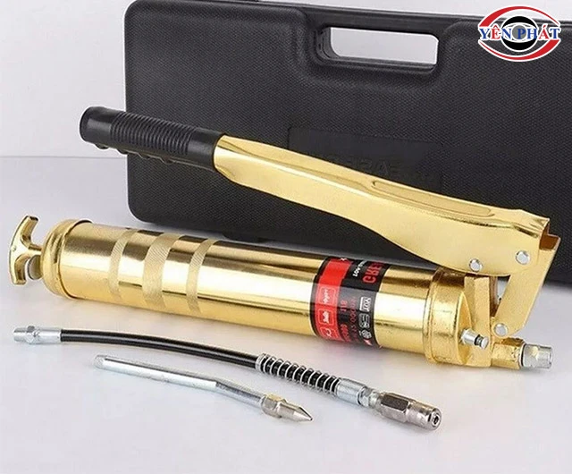 Bơm mỡ sâu bền bỉ