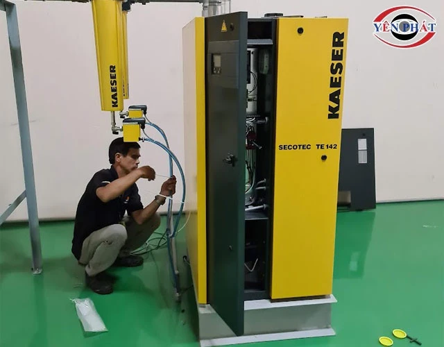 cách Xả nước máy nén khí đúng cách