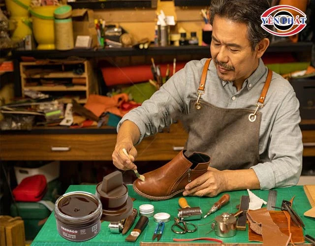 Xi đánh giày Tarrago thương hiệu uy tín