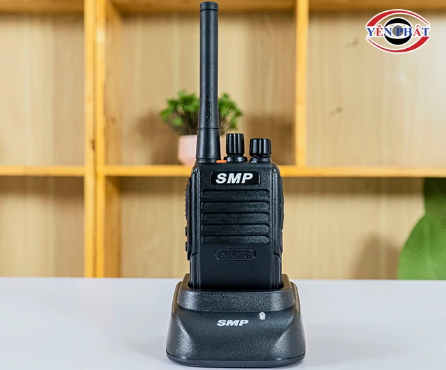 sạc pin máy bộ đàm