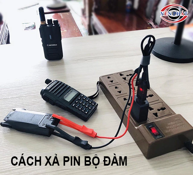 xả pin bộ đàm