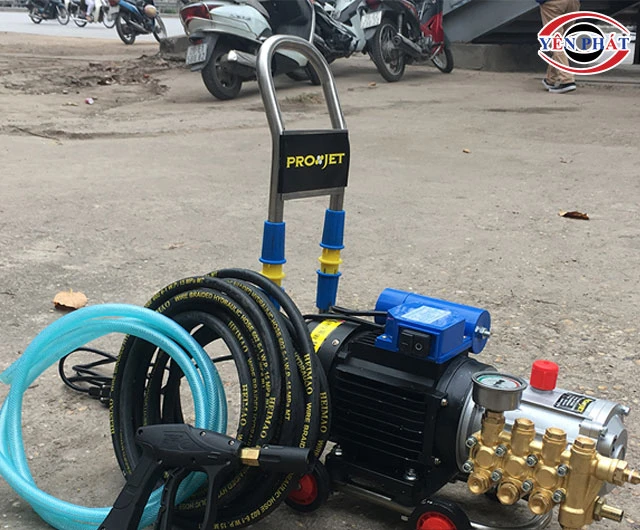 Máy rửa xe Projet P1300
