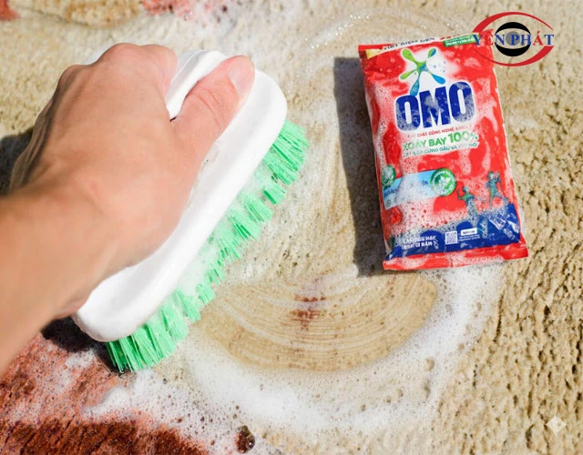 Giặt thảm lông cừu với xà phòng