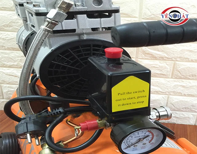Máy nén khí 18L chắc chắn