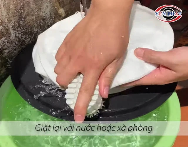 vệ sinh máy hút bụi Ozito