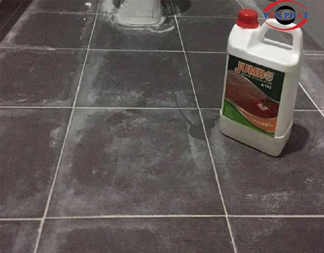 Dùng nước tẩy Jumbo A102