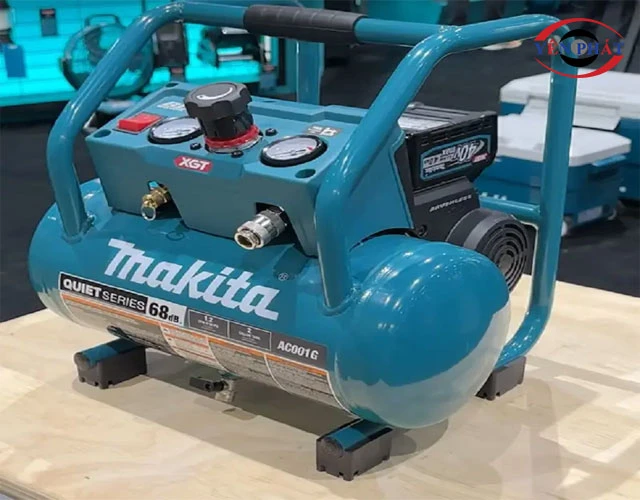 Máy nén khí chạy pin Makita AC001G