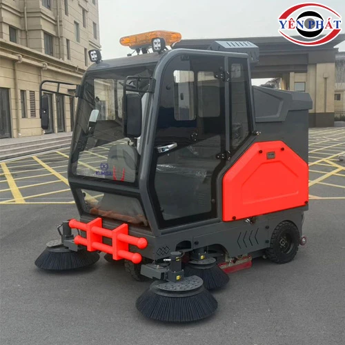 Xe quét rác ngồi lái Kumisai KMS-S240 4