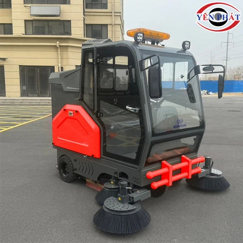 Xe quét rác ngồi lái Kumisai KMS-S240 3