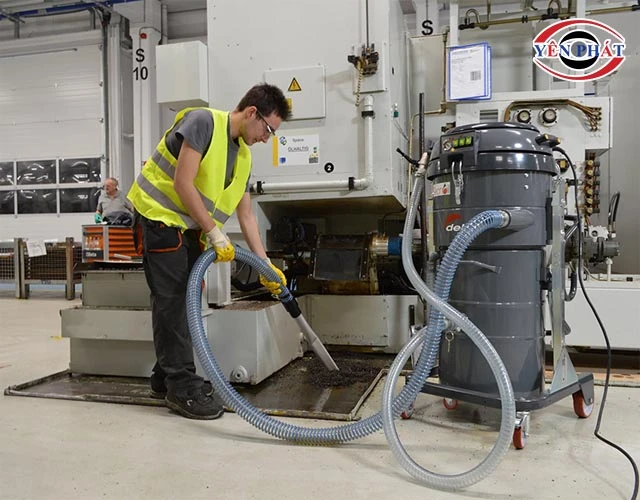 máy hút bụi công nghiệp Delfin công suất lớn