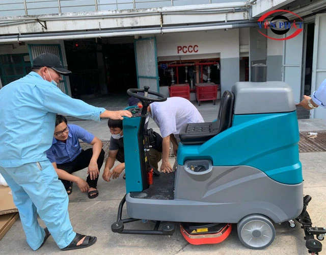 Máy chà sàn HC660 giúp giảm nhân lực