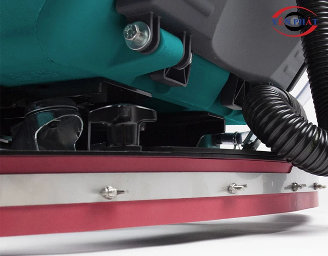 Hạ bàn chải & thanh gạt đúng trình tự