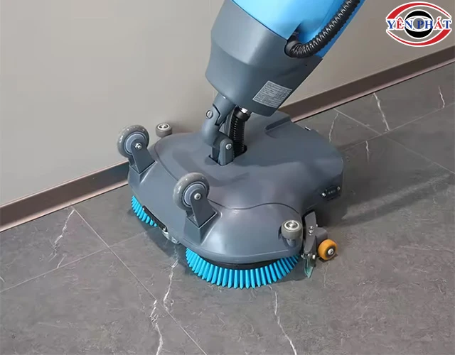 cách dùng máy chà sàn HC18