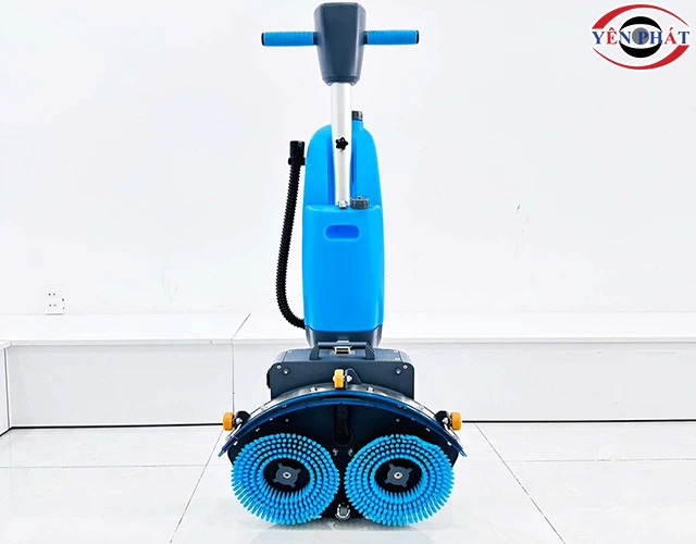 yên phát bán máy chà sàn HC18